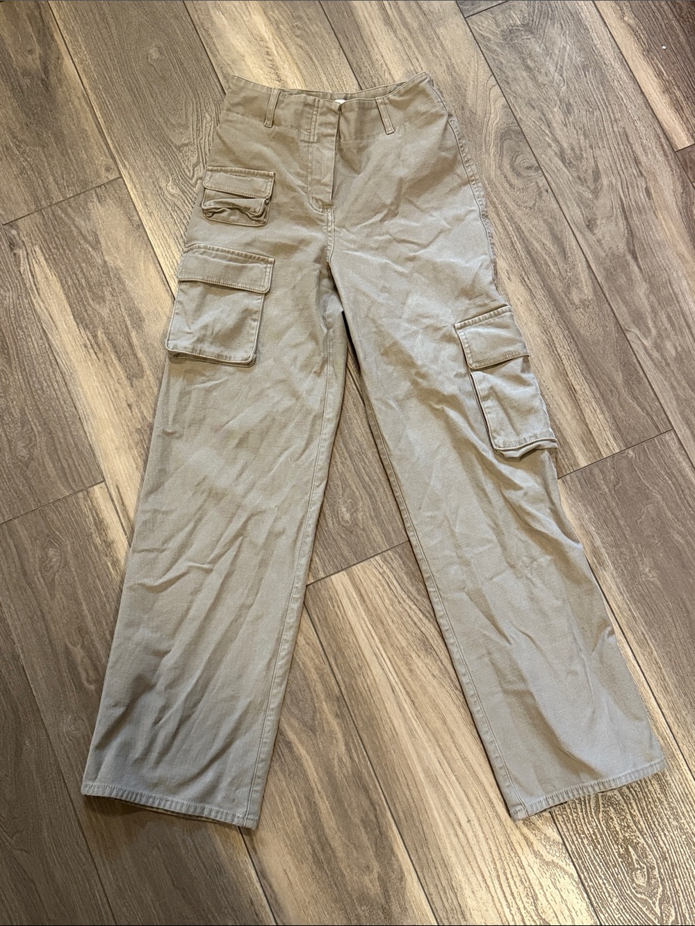 Aritzia Wilfred Free Women's Cargo Pants, Light Khaki -Multi-Pocket Straight Leg